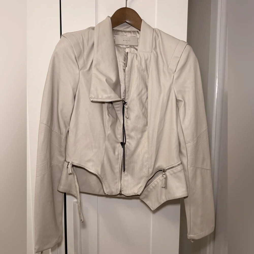Blank NYC 🤍Cream Asymmetric Faux-Leather Moto Jacket - Picture 3 of 7